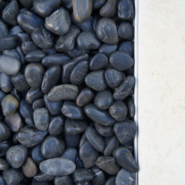Black Polished Pebbles 10-20mm