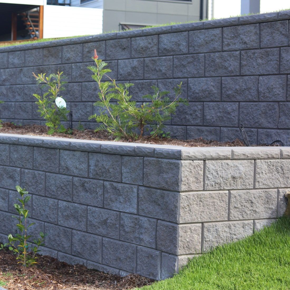 Apex Masonry Trendstone Standard Cap Charcoal