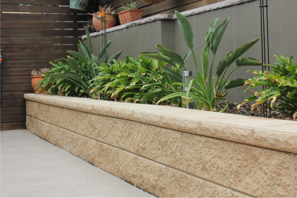 Apex Masonry Trendstone Designer Corner Fraser Coral